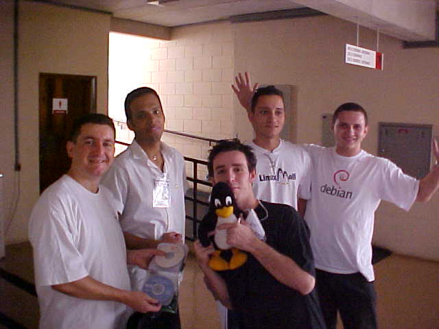 install-fest-debian-sp-unicamp-2002-051