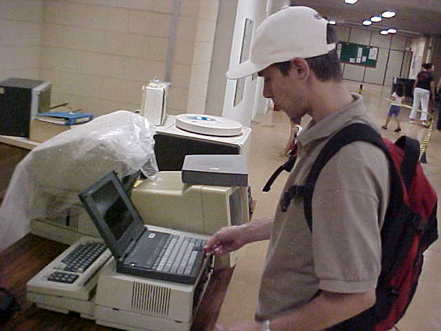 install-fest-debian-sp-unicamp-2002-095